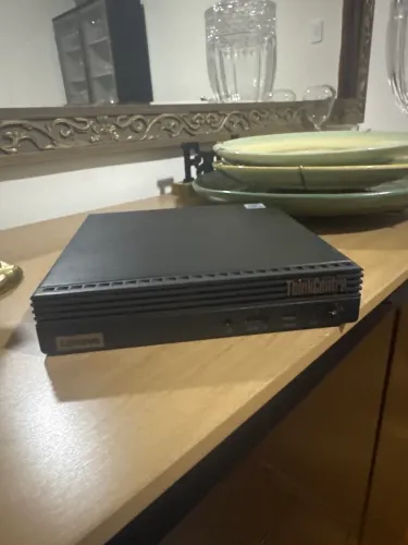 Vendo  Lenovo mini ThinkCentre M80q