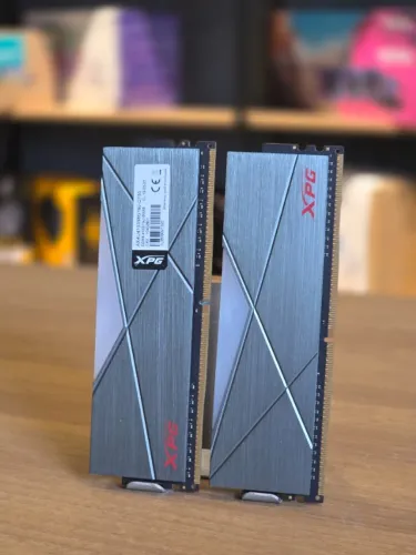 Memória RAM XPG Spectrix D50 RGB - 16GB (2x8GB) DDR4 4133MHz