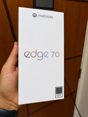 Motorola Edge 70 256GB 24GB RAM (Não é o Fusion)