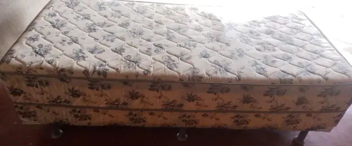 Cama de solteiro