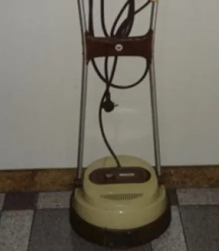 Compro enceradeira antiga