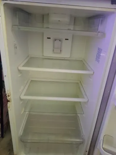 Troco geladeira com volta minha 