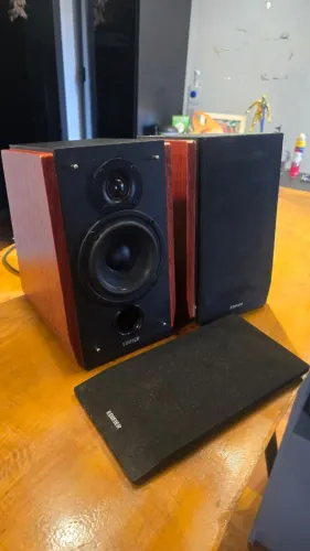 Par de Monitores de Áudio Edifier R1700BT (66W RMS / Bluetooth) - Funcionamento Perfeito