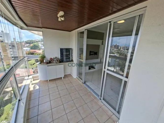 Apartamento de 03 Dormitórios com Vista para o Mar à Venda ou Locação no Itaguaçu Amplo,