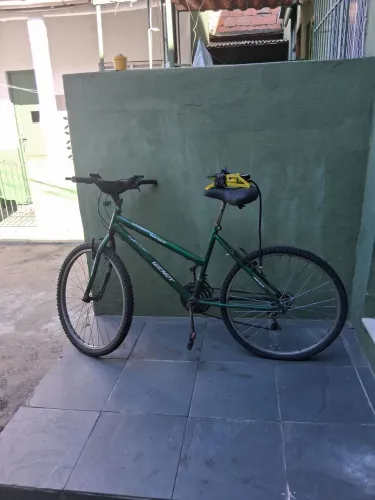 Vendo essa bicicleta 50 reais