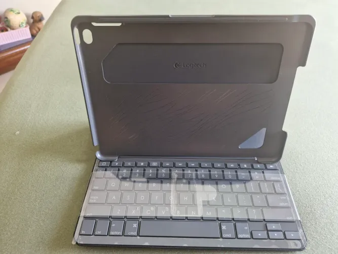 Case Teclado Logitech Ipad Air 2