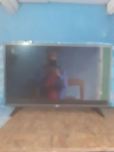 Smart TV LG 32 ( tela danificada)