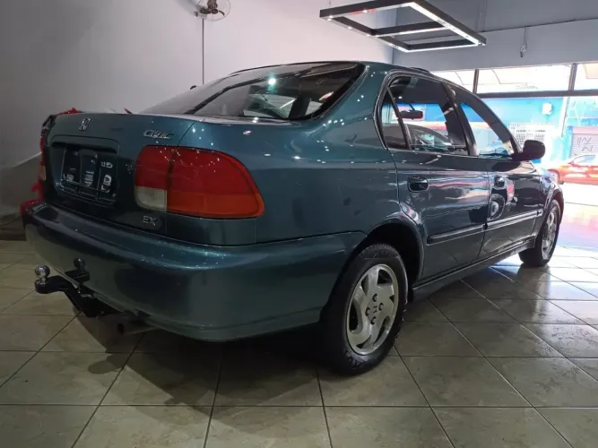 Honda Civic Sedan EX/ EXS Aut. 4P/ Del-sol 2P 1996