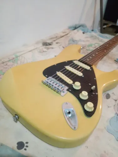 Guitarra dolphim