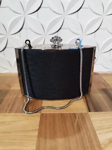 Bolsa Clutch linda em ótimo estado