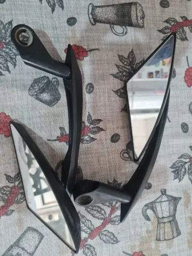 Vendo par retrovisor esportivo usado ótimo estado