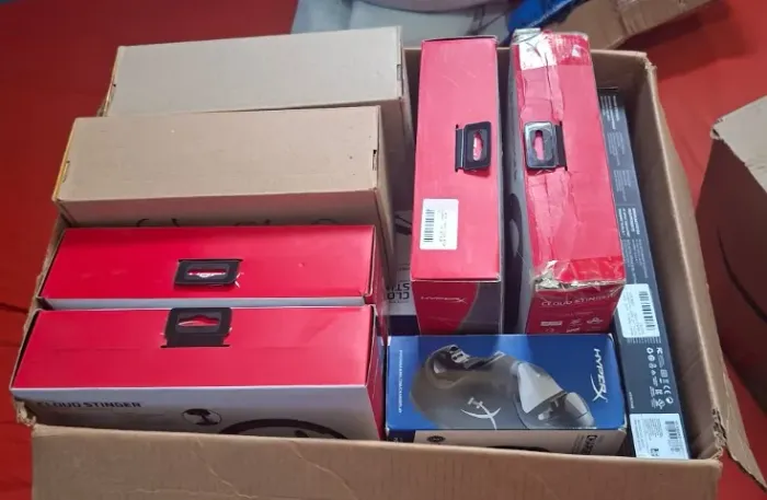 Periféricos gamer HyperX com defeito - 20 itens - Headsets e outros - Leia a descrição