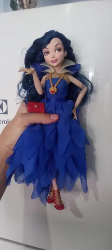 Boneca Evie descendentes Ever after high