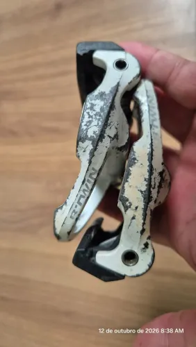 Pedal de encaixe