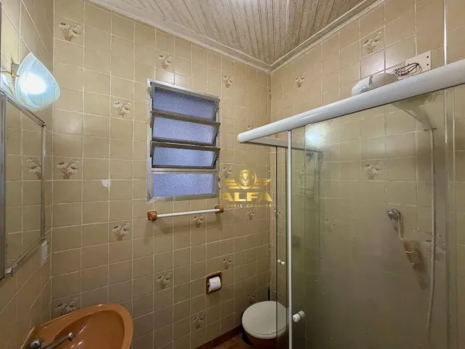 Apartamento a 1 quadra da Praia das Astúrias Alfa Imóveis Guarujá
