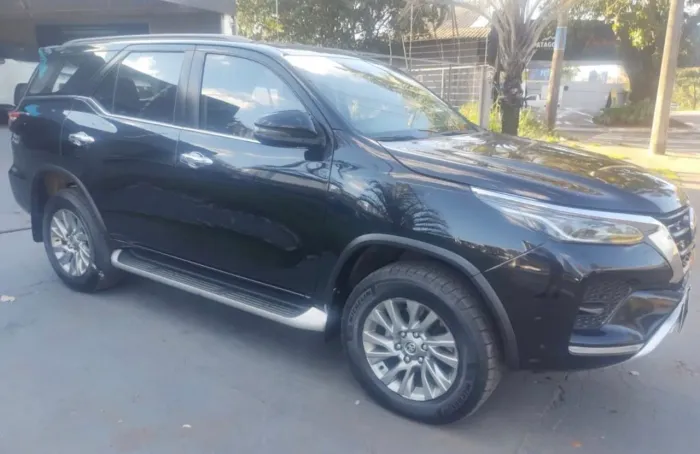 Toyota Hilux SW4 SRX 4X4 2.8 TDI 16V Dies. Aut. 2022