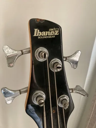 Contrabaixo quatro cordas Ibanez elétrico  Gio soundgear 