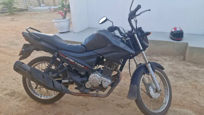 MOTO YAMAHA FACTOR 150 ED