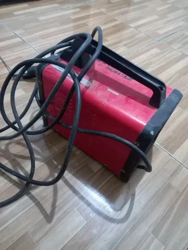Vendo essa máquina de solda muito boa