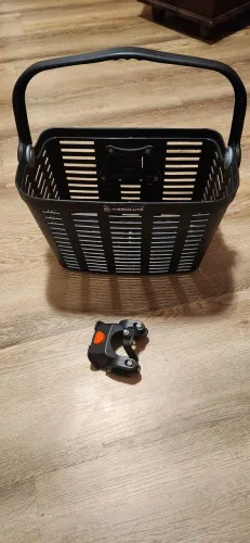 Cestinha nova para bicicleta 