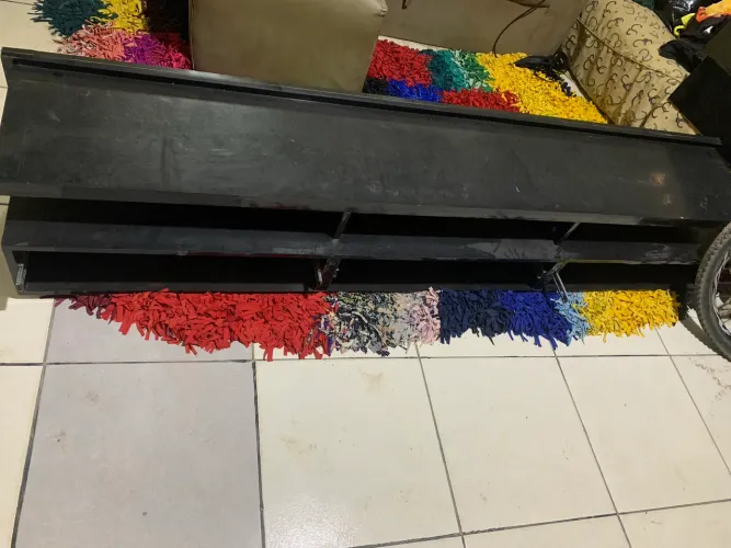 Bancada grande com 3 gavetas 