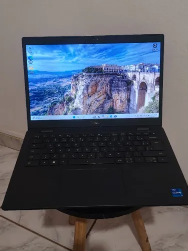 Notebook Dell Latitude 3420 14" i7 11a Geração 32GB RAM SSD 500GB Win 11 Pro