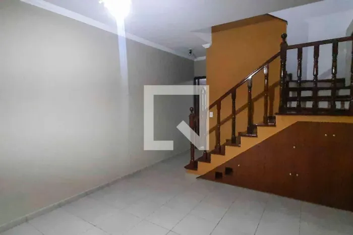 Casa à Venda - Vila Yara, 3 Quartos, 153 m2