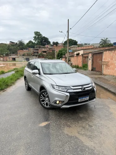 Mitsubishi Outlander Comfort 2.0 16V Aut. 2018