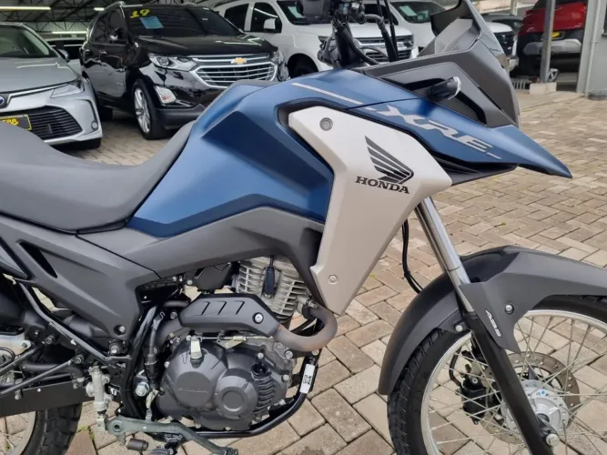 Vendo ou passo financiamento XRE 190 2025 