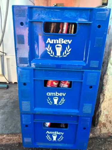 Engradados com litrinho,origina Ambev