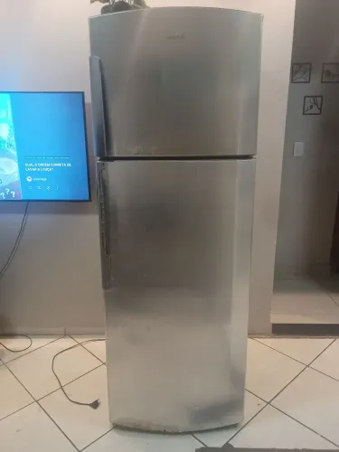 Geladeira 420 litros
