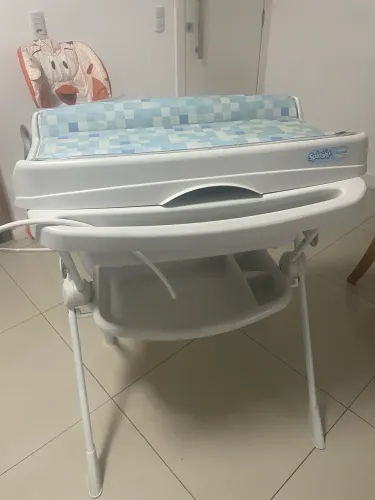 Banheira com trocador