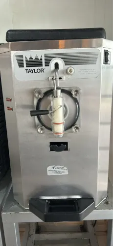 Vende- se máquina de açaí