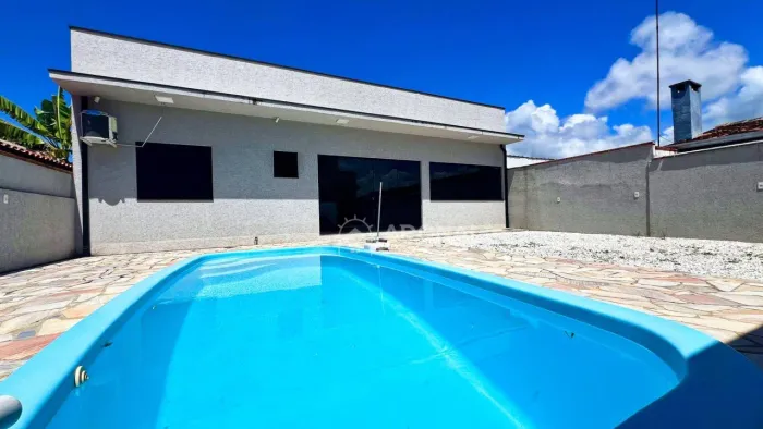 Casa com 4 dormitórios e Piscina, à venda, 144 m² por R$ 1.050.000 - Coroados - Guaratuba/