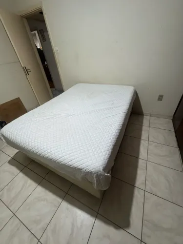Cama box de casal colchão Castor
