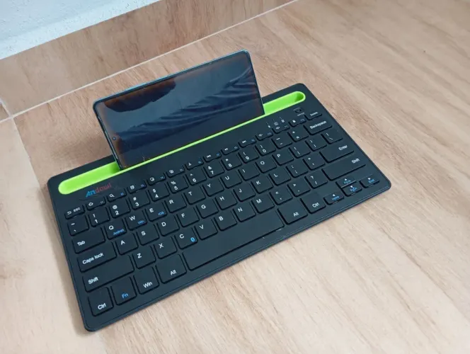 teclado bluetooth com suporte!