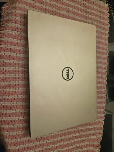 Vendo notbook Dell Inspiron p74g defeito