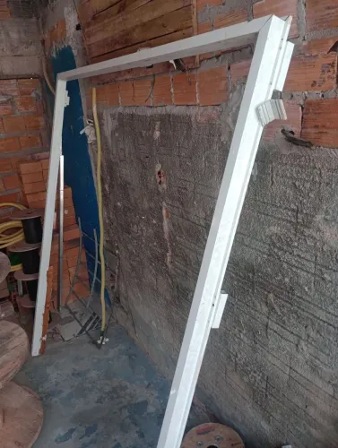 Estrutura para portas de vidros