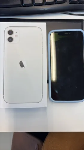 iPhone 11 128GB usado