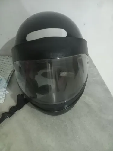 VENDO CAPACETE EM EXELENTE ESTADO