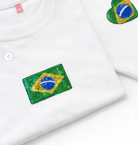 Blusa do brasil com paetê