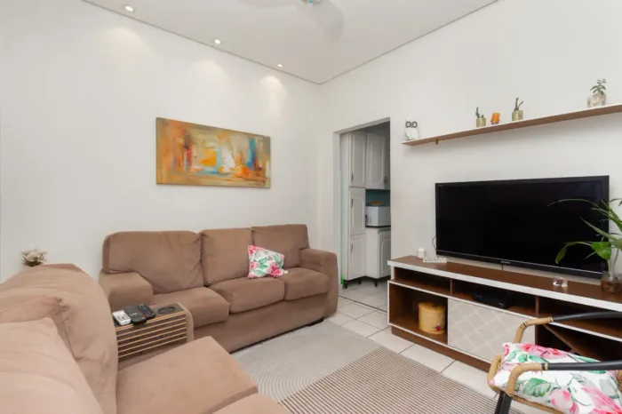 Casa para venda em Jardim Caravelas com 3 quartos, sendo 1 suíte, 100m²