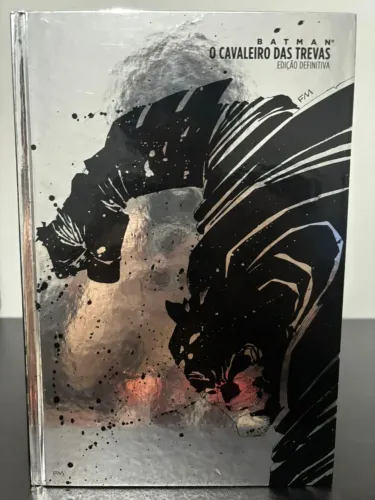 Batman - O Cavaleiro das Trevas Edição Definitiva - DC Comics HQ