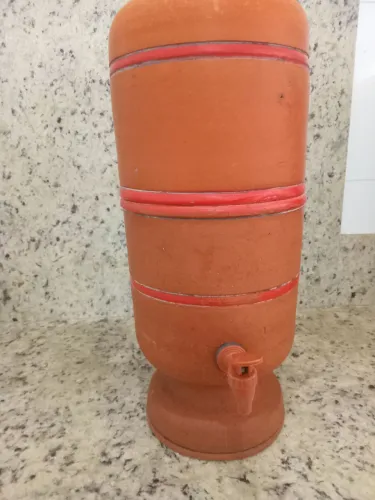 Vendo filtro de barro usado excelente 