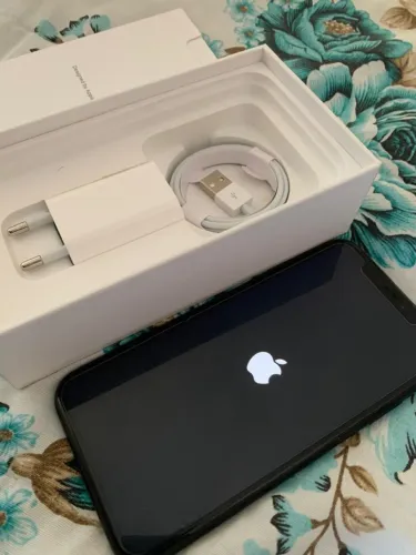 iPhone XR - 128GB - Preto - Completo + Nota Fiscal