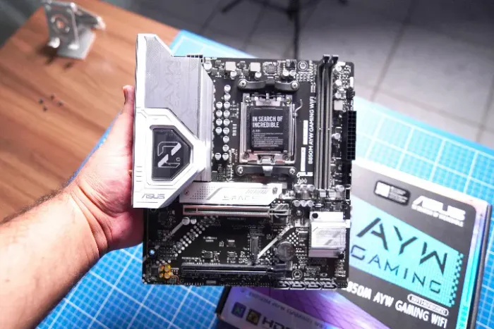Placa Mãe Asus B850M AYW GAMING WIFI