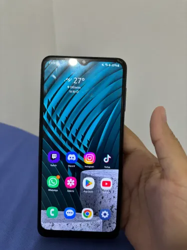 Samsung Galaxy A12