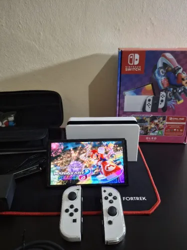 Nintendo Switch OLED Branco 64GB