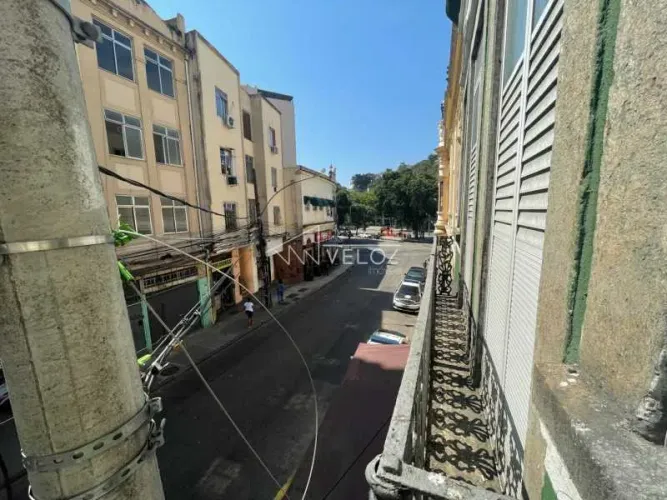 Casa de rua - Sobrado / Residencial / Catete