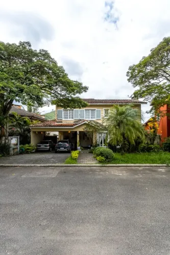 Casa para locação Residencial Alphaville 10 em Santana de Parnaiba - SP